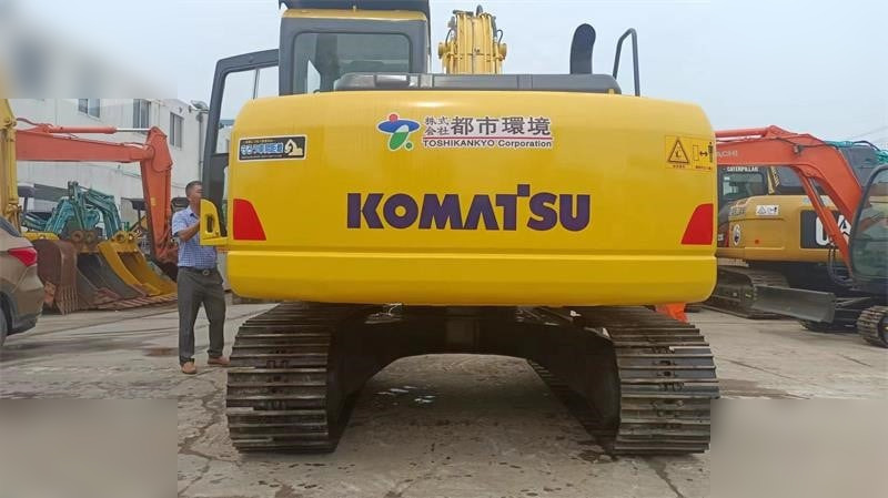 KOMATSU PC130-7 - Гусеничний екскаватор: фото 4 KOMATSU PC130-7 - Гусеничний екскаватор: фото 4