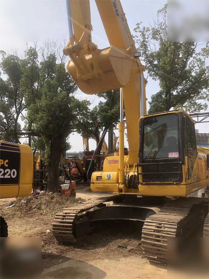 KOMATSU PC200-7 - Гусеничний екскаватор: фото 4 KOMATSU PC200-7 - Гусеничний екскаватор: фото 4