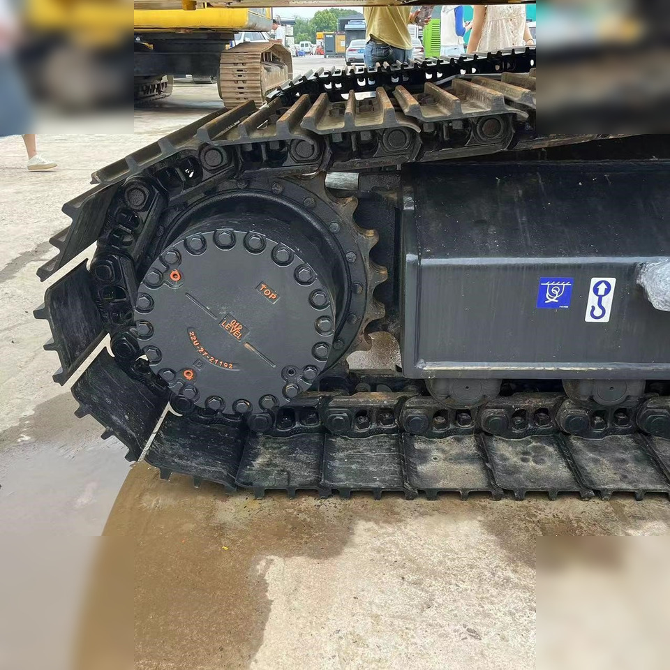 KOMATSU PC240 LC-8 - Гусеничний екскаватор: фото 4 KOMATSU PC240 LC-8 - Гусеничний екскаватор: фото 4