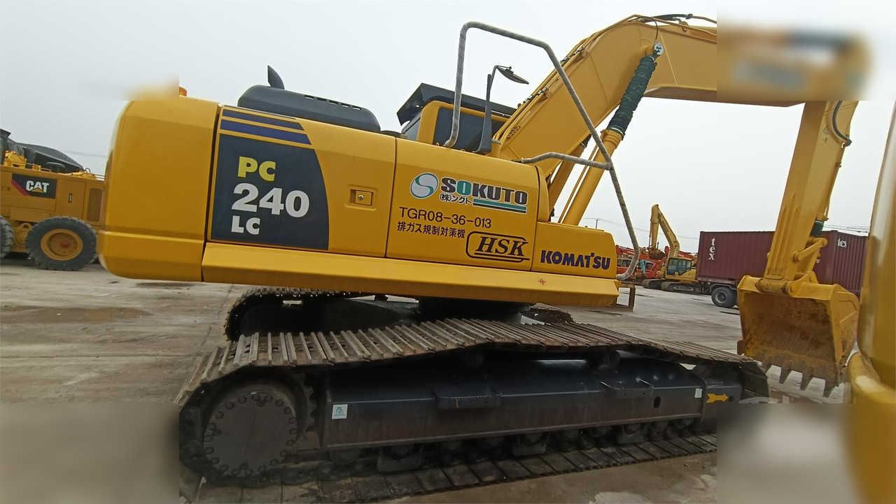 KOMATSU PC240 LC-8 - Гусеничний екскаватор: фото 1 KOMATSU PC240 LC-8 - Гусеничний екскаватор: фото 1