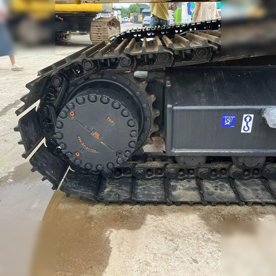 KOMATSU PC240 LC-8M0 - Гусеничний екскаватор: фото 4 KOMATSU PC240 LC-8M0 - Гусеничний екскаватор: фото 4