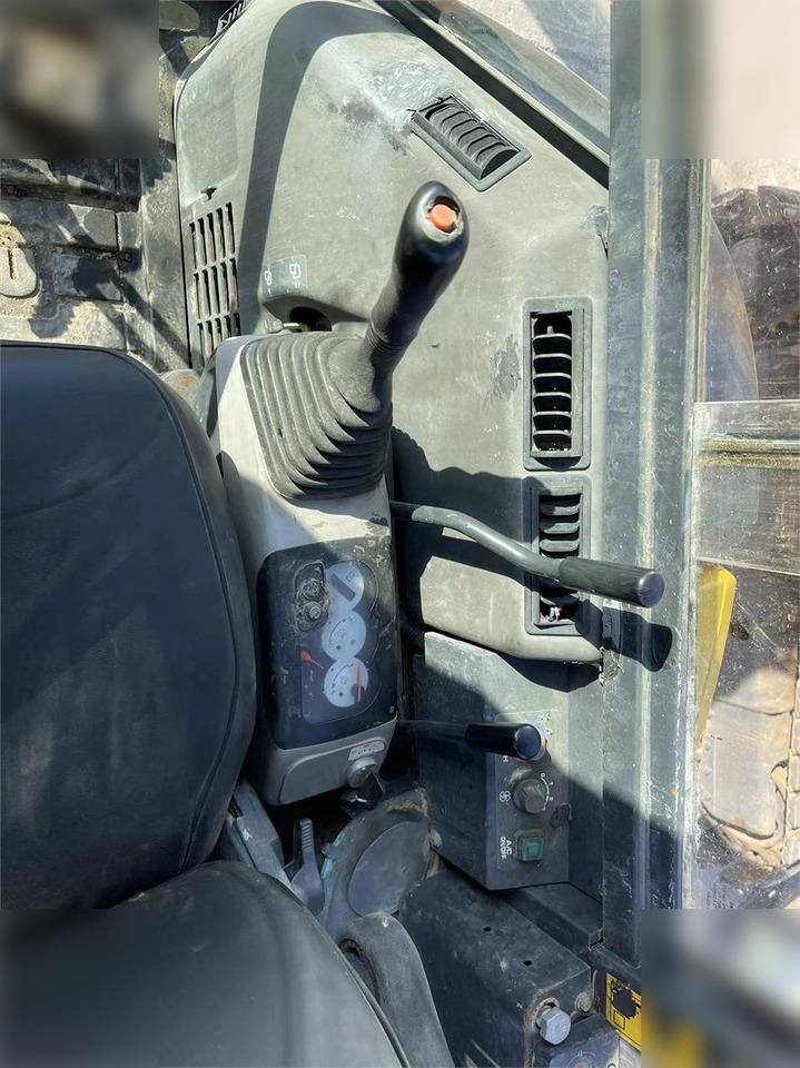 KOMATSU PC35MR-2 - Міні-екскаватор: фото 4 KOMATSU PC35MR-2 - Міні-екскаватор: фото 4