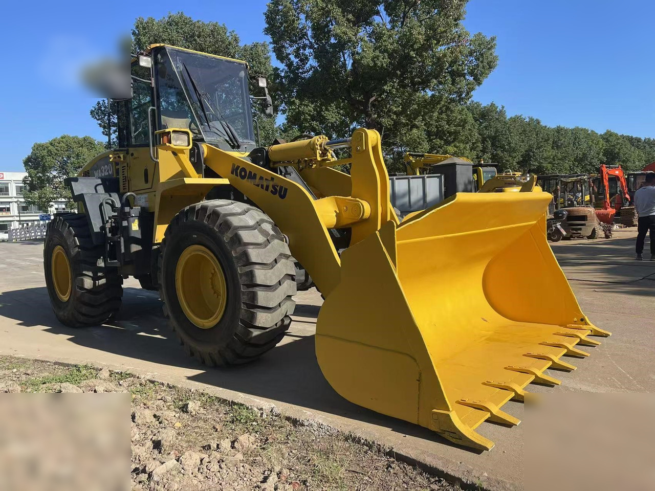 KOMATSU WA320-5 - Колісний навантажувач: фото 2 KOMATSU WA320-5 - Колісний навантажувач: фото 2
