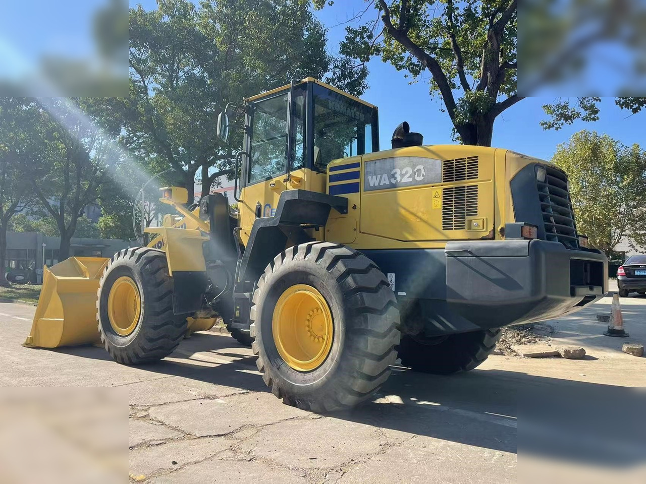 KOMATSU WA320-5 - Колісний навантажувач: фото 3 KOMATSU WA320-5 - Колісний навантажувач: фото 3