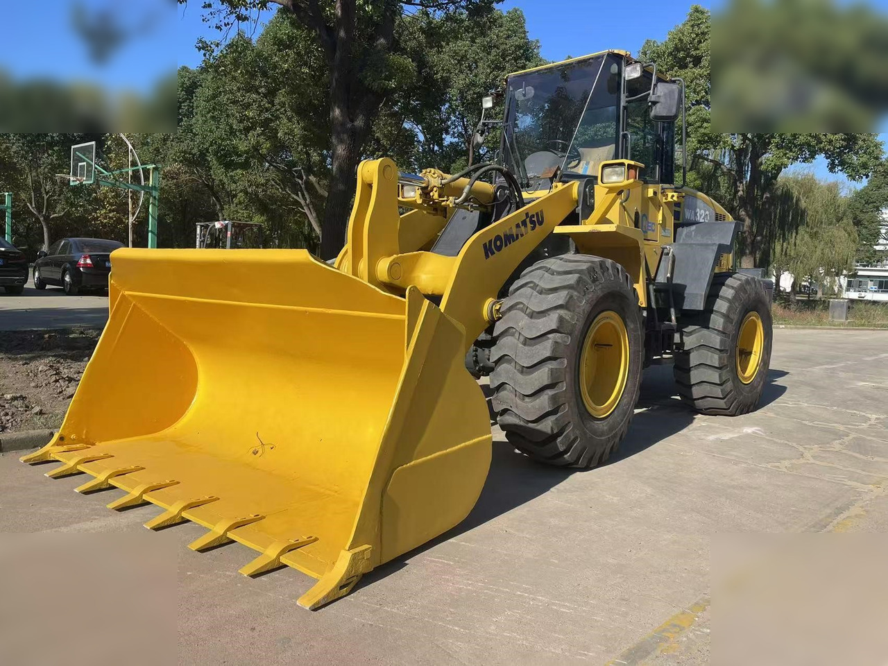 KOMATSU WA320-5 - Колісний навантажувач: фото 4 KOMATSU WA320-5 - Колісний навантажувач: фото 4