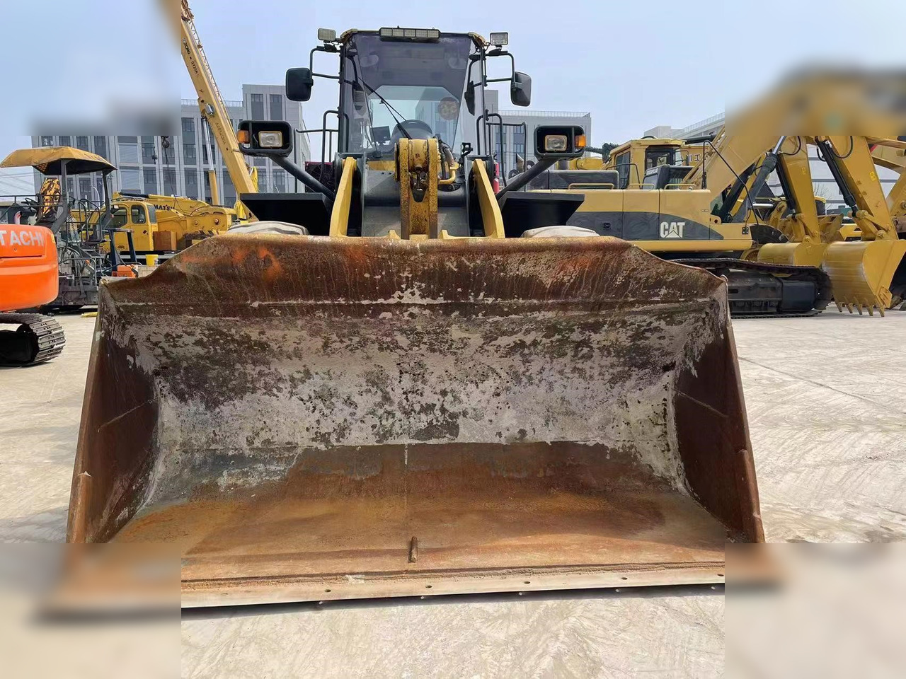 KOMATSU WA380Z-6 - Колісний навантажувач: фото 4 KOMATSU WA380Z-6 - Колісний навантажувач: фото 4