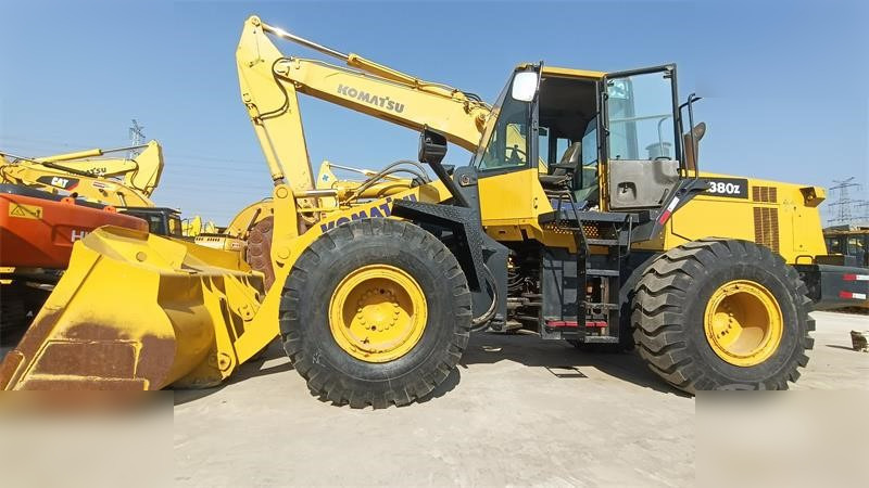KOMATSU WA380Z-6 - Колісний навантажувач: фото 1 KOMATSU WA380Z-6 - Колісний навантажувач: фото 1