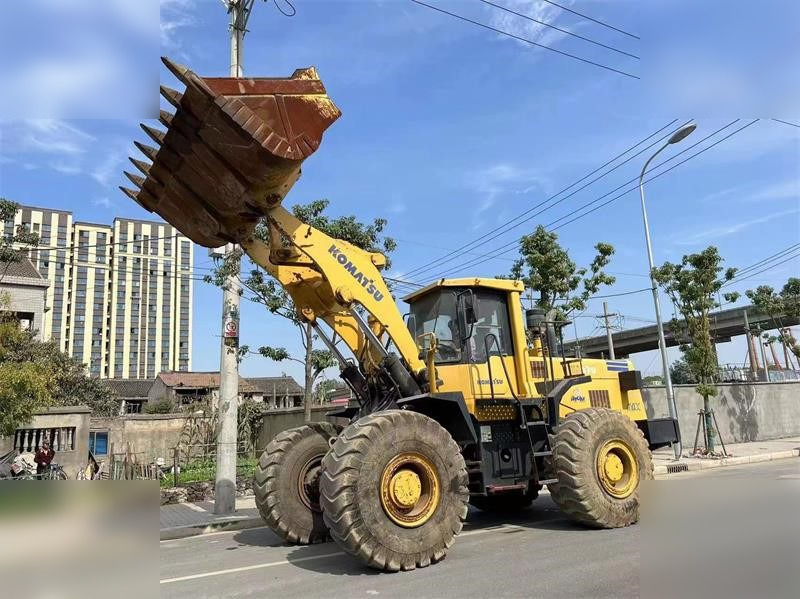 KOMATSU WA470-3 - Колісний навантажувач: фото 3 KOMATSU WA470-3 - Колісний навантажувач: фото 3