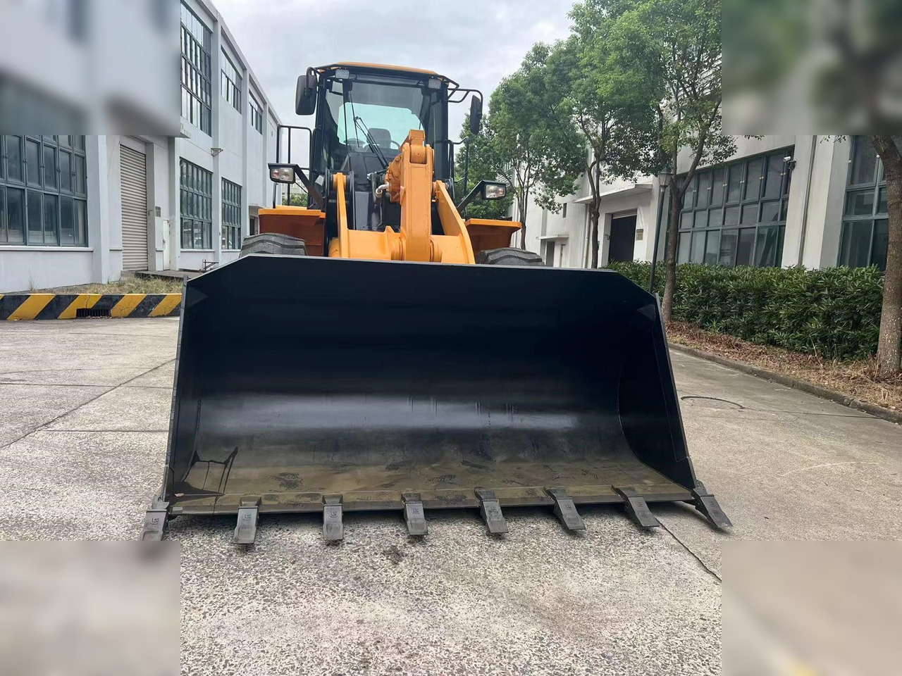 LIUGONG 856H - Колісний навантажувач: фото 3 LIUGONG 856H - Колісний навантажувач: фото 3