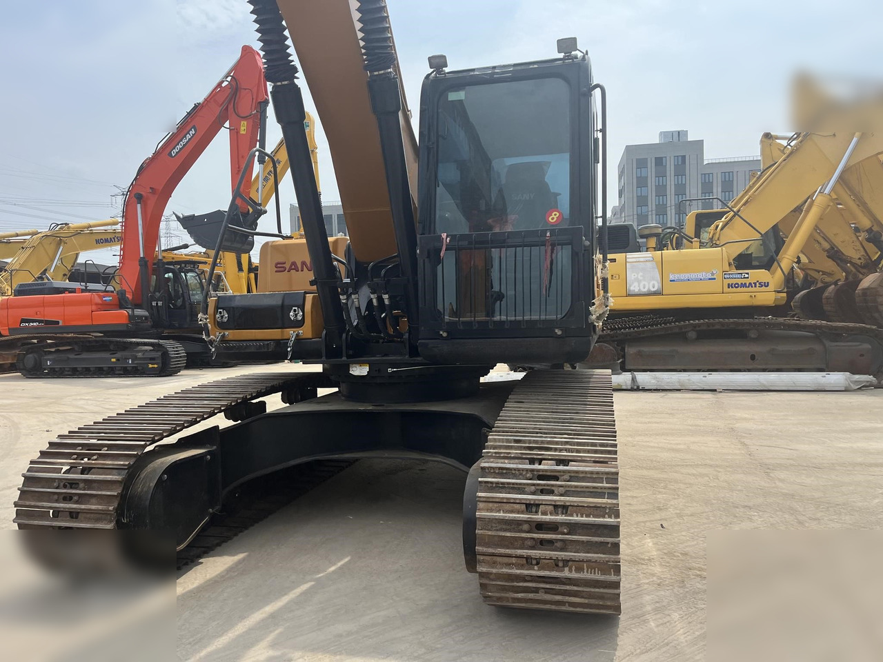 SANY SY215C - Гусеничний екскаватор: фото 5 SANY SY215C - Гусеничний екскаватор: фото 5