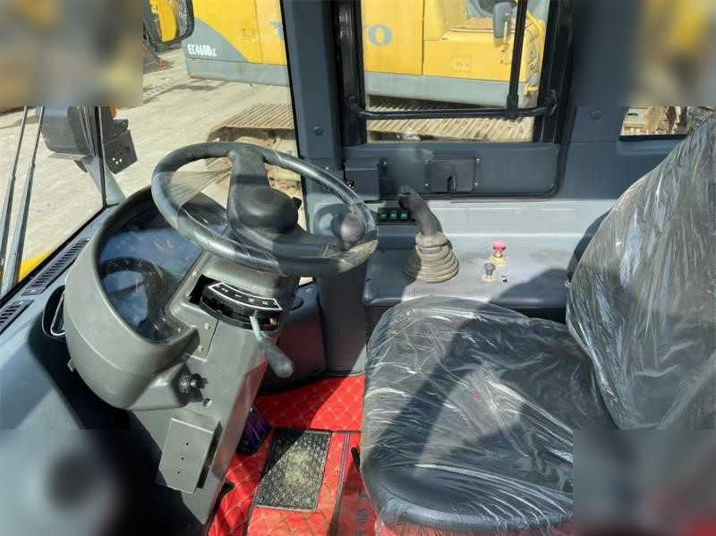 SDLG LG956L - Колісний навантажувач: фото 3 SDLG LG956L - Колісний навантажувач: фото 3