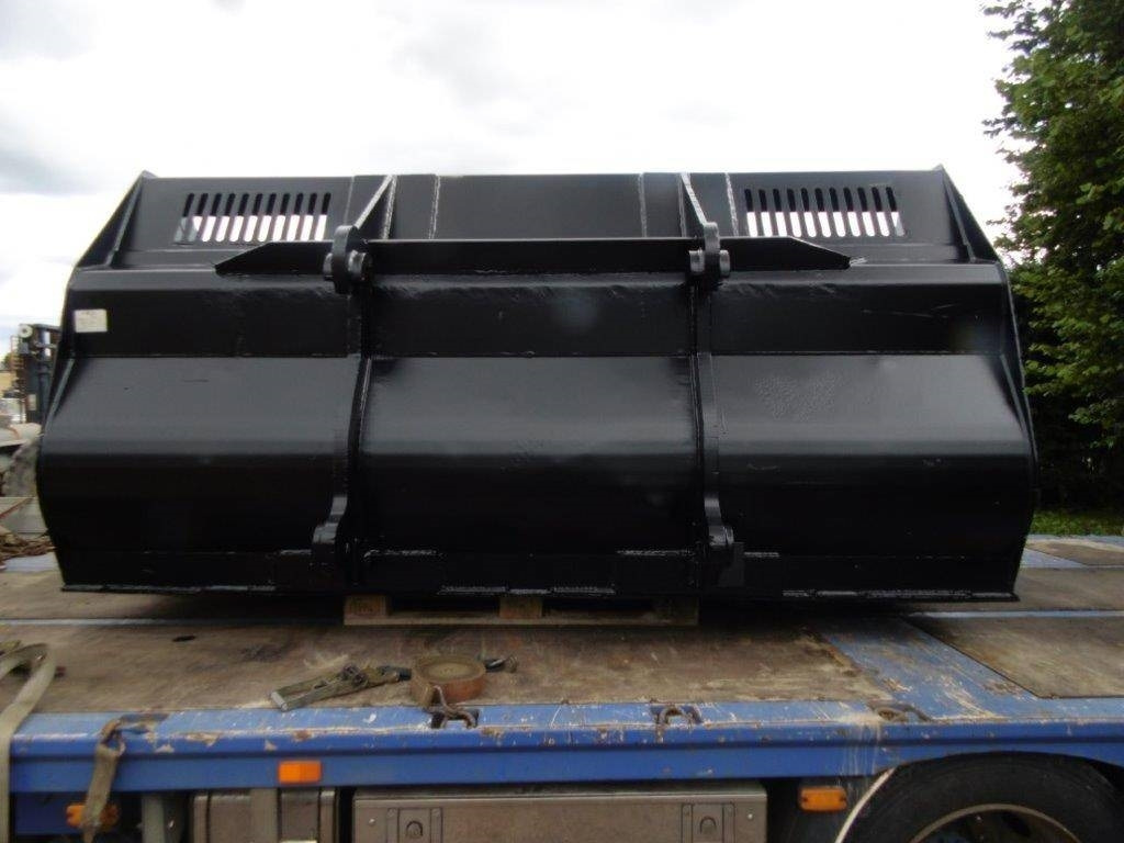 Drivex 5 kubik Passande Volvo L150-220 med bultat skär - Ківш в категорії Будівельна техніка: фото 3 Drivex 5 kubik Passande Volvo L150-220 med bultat skär - Ківш в категорії Будівельна техніка: фото 3