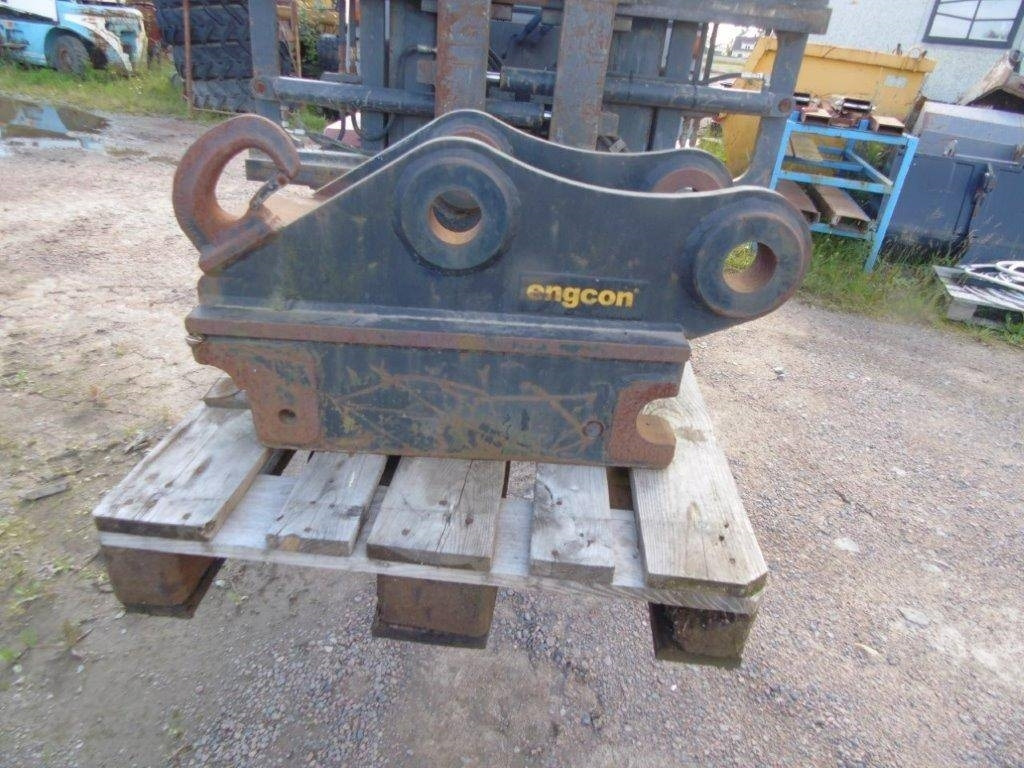 Engcon snabbfäste till Hitachi 210 - Зчіпний пристрій в категорії Будівельна техніка: фото 1 Engcon snabbfäste till Hitachi 210 - Зчіпний пристрій в категорії Будівельна техніка: фото 1