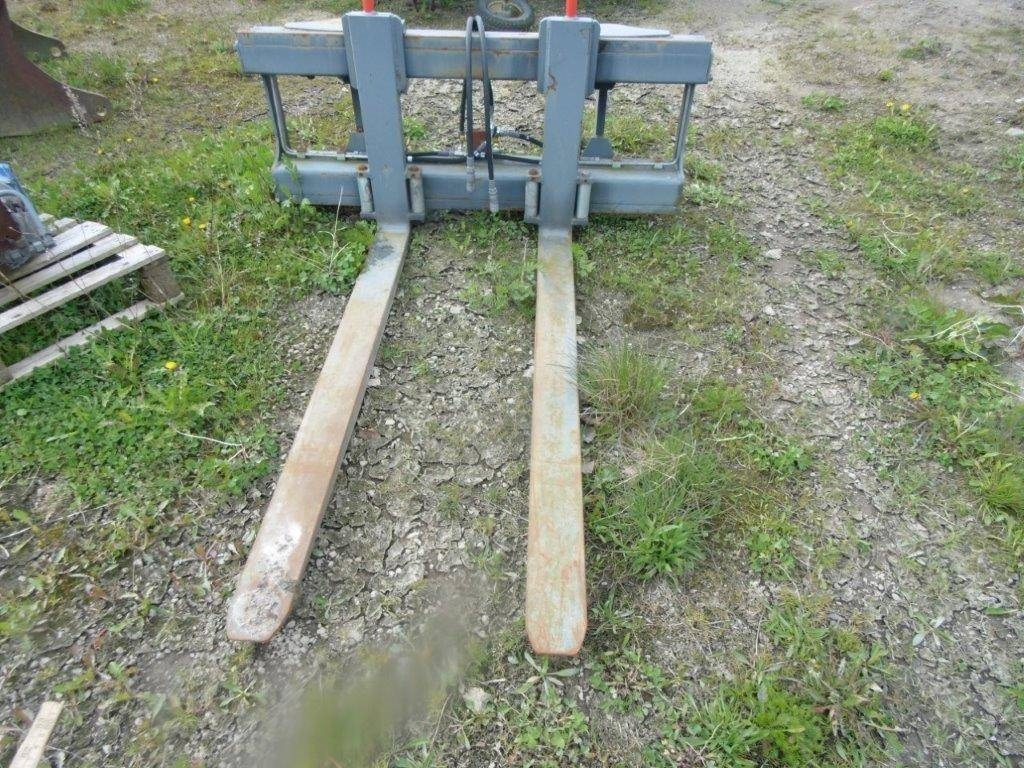 Gafflar Volvo L30-35 bredd 1500 längd 1600 - Вила в категорії Будівельна техніка: фото 2 Gafflar Volvo L30-35 bredd 1500 längd 1600 - Вила в категорії Будівельна техніка: фото 2