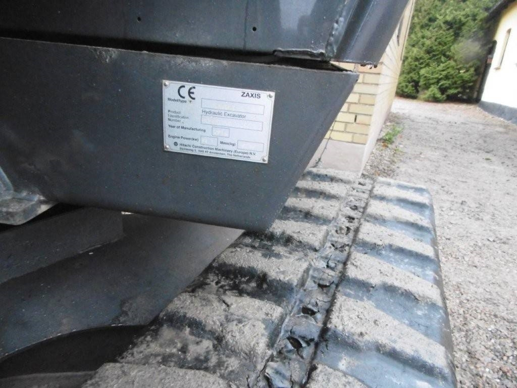 Hitachi 85US - Міні-екскаватор: фото 3 Hitachi 85US - Міні-екскаватор: фото 3