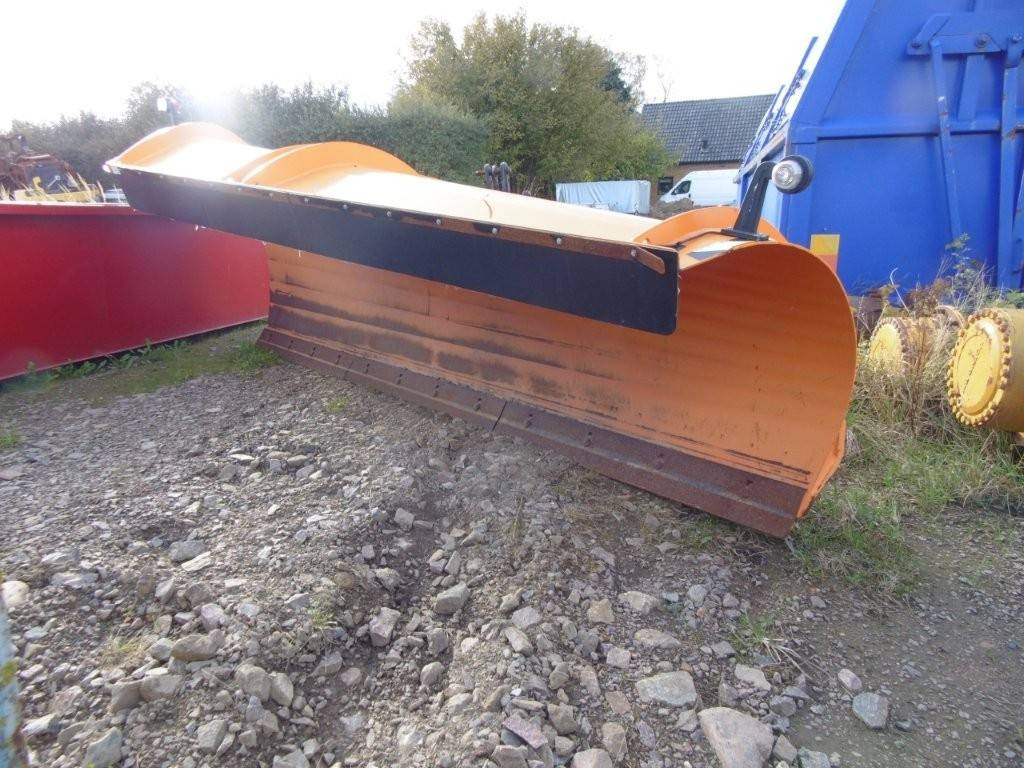 Trejon trejon - Відвал для снігу: фото 1 Trejon trejon - Відвал для снігу: фото 1