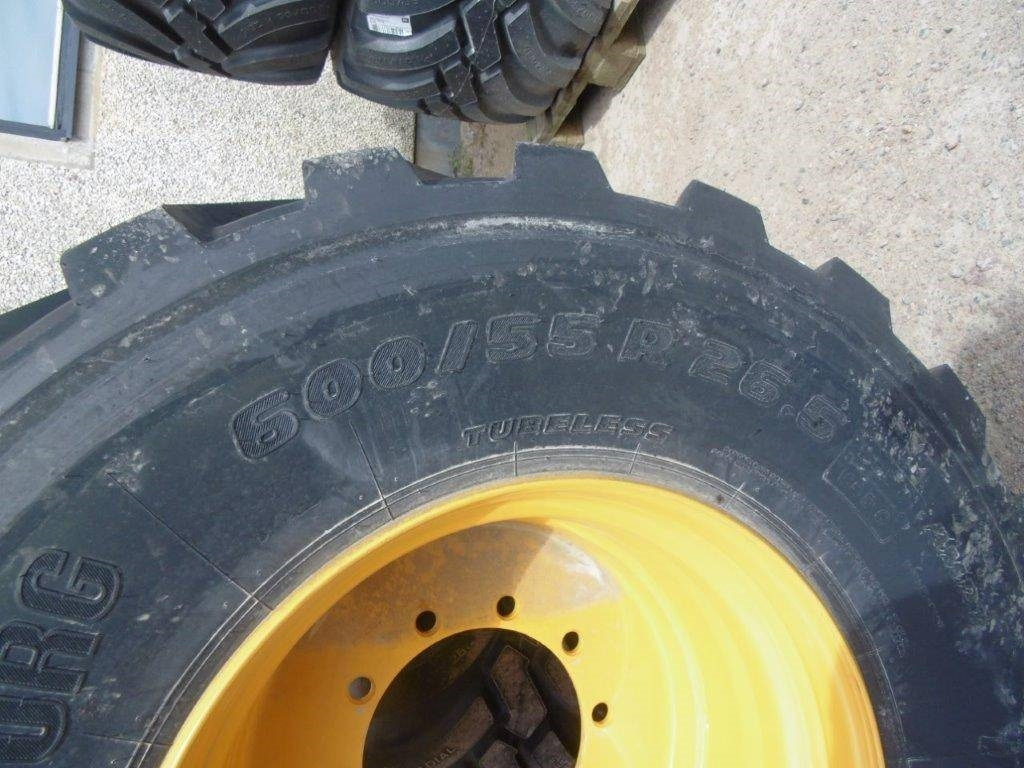 Trelleborg Twin 4 st fabriksnya 600-55/26,5 - Шина в категорії Будівельна техніка: фото 3 Trelleborg Twin 4 st fabriksnya 600-55/26,5 - Шина в категорії Будівельна техніка: фото 3