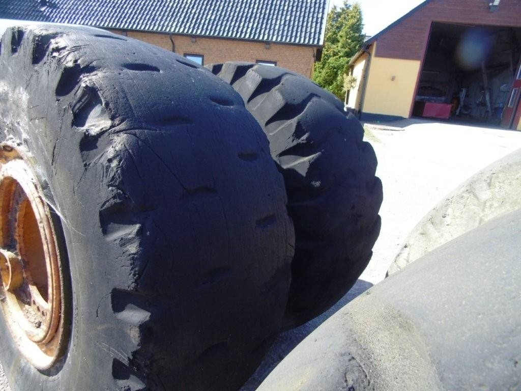 Däck - Шина в категорії Будівельна техніка: фото 5 Däck - Шина в категорії Будівельна техніка: фото 5