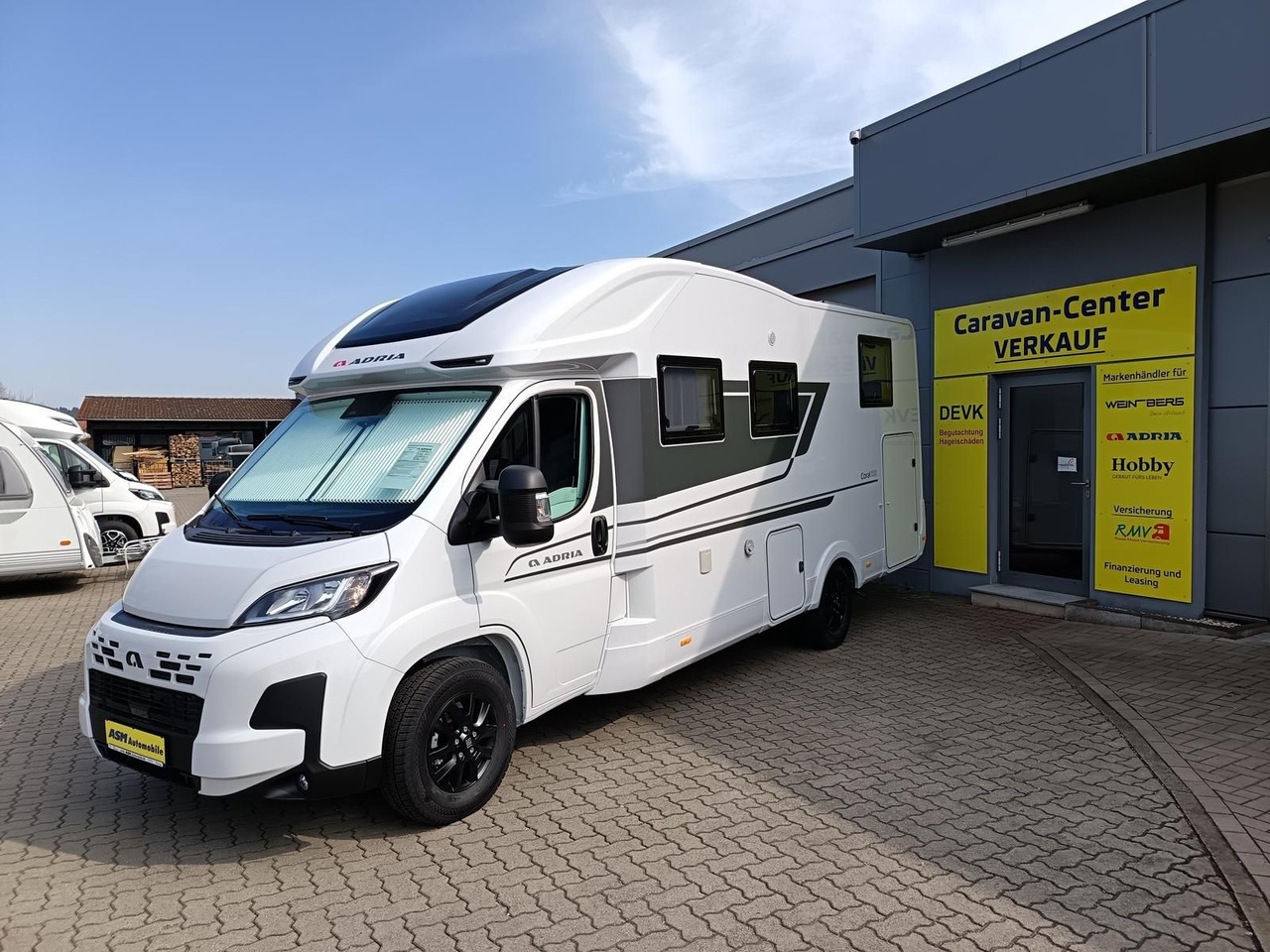 Adria Coral ALL-IN 650 DL*LUFTFEDERUNG HA*SOLAR*SOFORT - Напівінтегрований автобудинок: фото 3 Adria Coral ALL-IN 650 DL*LUFTFEDERUNG HA*SOLAR*SOFORT - Напівінтегрований автобудинок: фото 3
