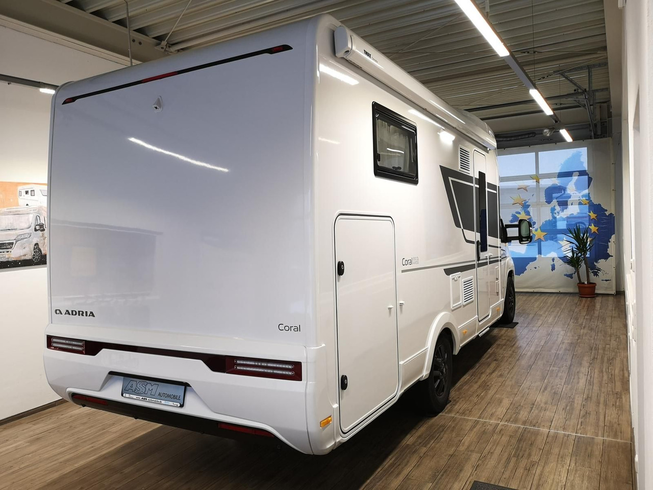 Adria Coral ALL-IN 650 DL*SOLAR*MARKISE*NAVI*SOFORT* - Напівінтегрований автобудинок: фото 4 Adria Coral ALL-IN 650 DL*SOLAR*MARKISE*NAVI*SOFORT* - Напівінтегрований автобудинок: фото 4