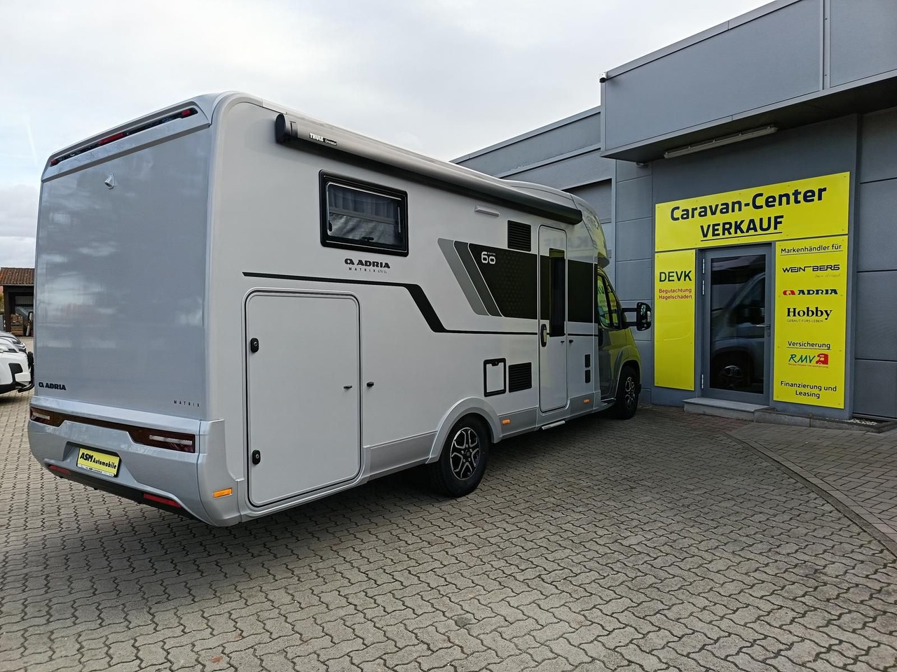 Adria Matrix 60Y 670 SL 4,4t*JUBILEE*MARKISE*LED*NAVI* - Напівінтегрований автобудинок: фото 5 Adria Matrix 60Y 670 SL 4,4t*JUBILEE*MARKISE*LED*NAVI* - Напівінтегрований автобудинок: фото 5