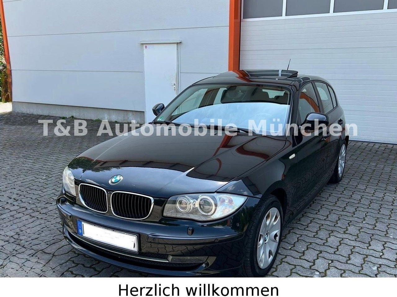 BMW 118d*Advantage-Paket*Klima*Navi*Xenon*PDC*1.Hand - Седан: фото 1 BMW 118d*Advantage-Paket*Klima*Navi*Xenon*PDC*1.Hand - Седан: фото 1