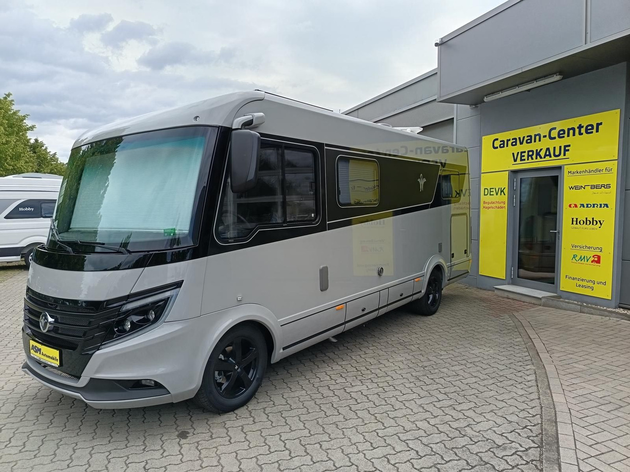 Niesmann + Bischoff iSmove 6.9 E 132 kW*AHK*SOLAR*SAT*TV*DACHKLIMA* - Інтегрований автобудинок: фото 4 Niesmann + Bischoff iSmove 6.9 E 132 kW*AHK*SOLAR*SAT*TV*DACHKLIMA* - Інтегрований автобудинок: фото 4