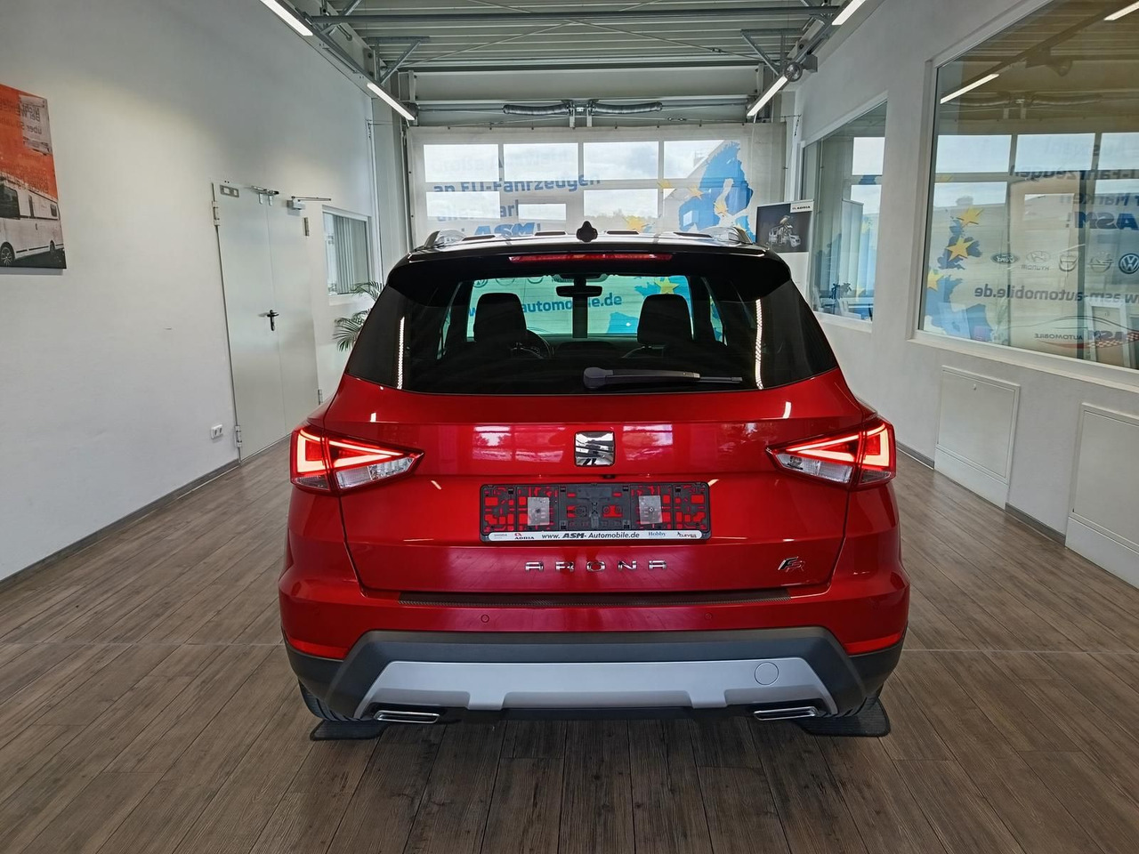 Seat Arona 1,5TSI FR*AHK*NAVI*ACC*LED*BEATS*R-KAM*DAB - Позашляховик: фото 5 Seat Arona 1,5TSI FR*AHK*NAVI*ACC*LED*BEATS*R-KAM*DAB - Позашляховик: фото 5