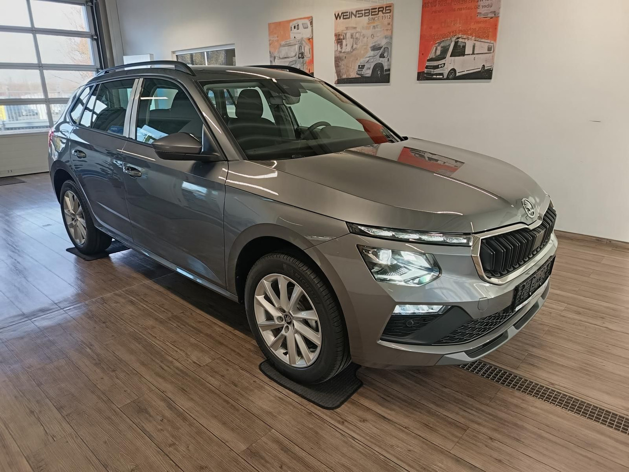 Skoda Kamiq 130 Jahre 1,5TSI DSG*AHK*ACC*LED*R-KAM*PDC - Позашляховик: фото 3 Skoda Kamiq 130 Jahre 1,5TSI DSG*AHK*ACC*LED*R-KAM*PDC - Позашляховик: фото 3