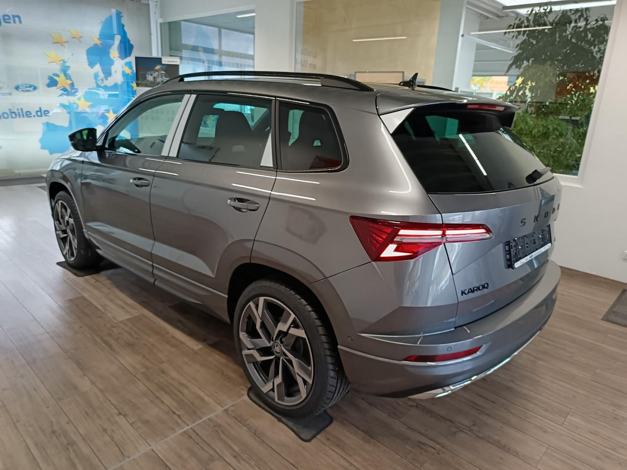Skoda Karoq Sportline 2,0 TDI 4x4*AHK*PSD*STD.HZG*DCC* - Позашляховик: фото 4 Skoda Karoq Sportline 2,0 TDI 4x4*AHK*PSD*STD.HZG*DCC* - Позашляховик: фото 4