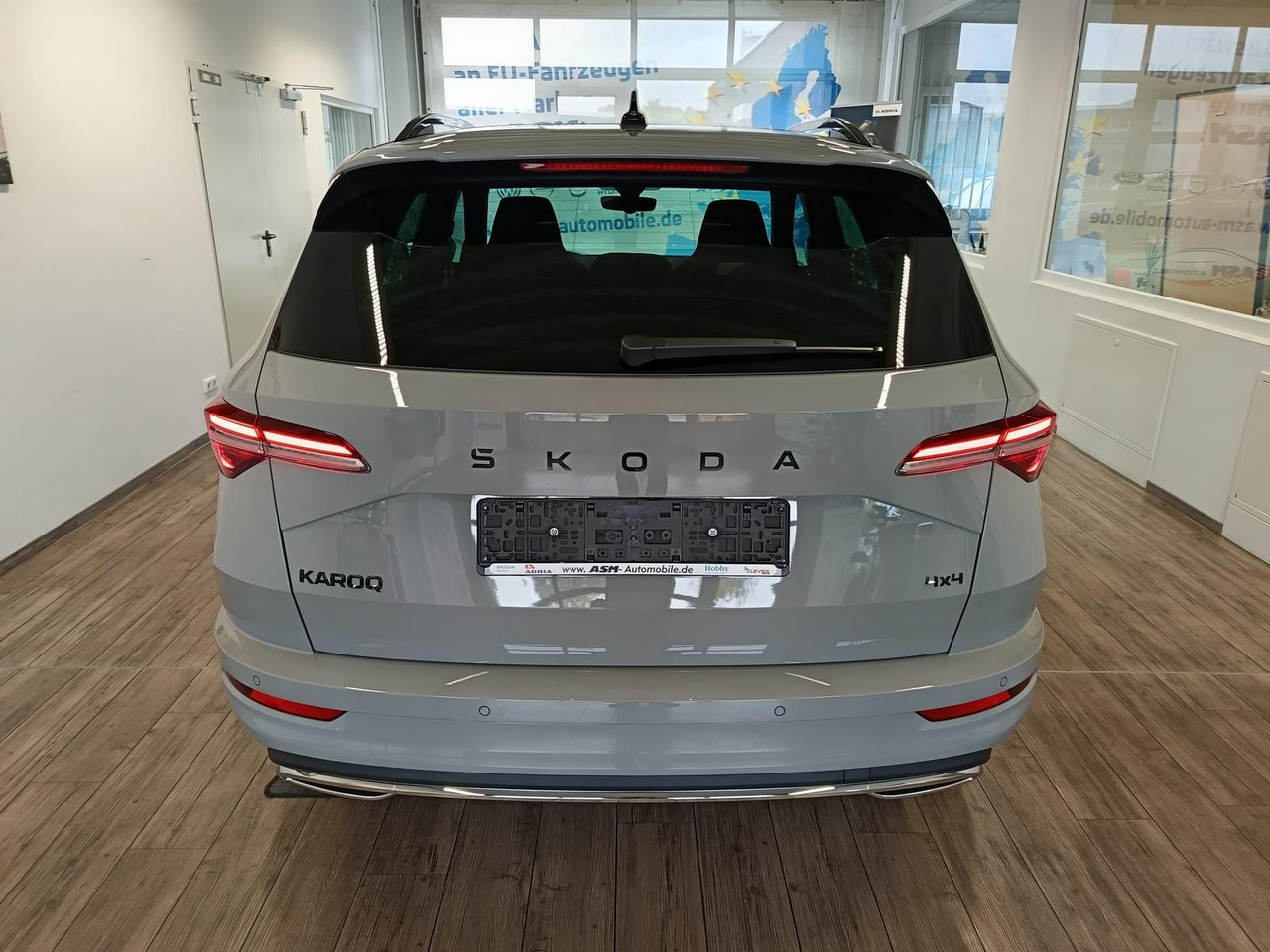 Skoda Karoq Sportline 2,0 TDI DSG 4x4*AHK*PSD*STD.HZG* - Позашляховик: фото 5 Skoda Karoq Sportline 2,0 TDI DSG 4x4*AHK*PSD*STD.HZG* - Позашляховик: фото 5