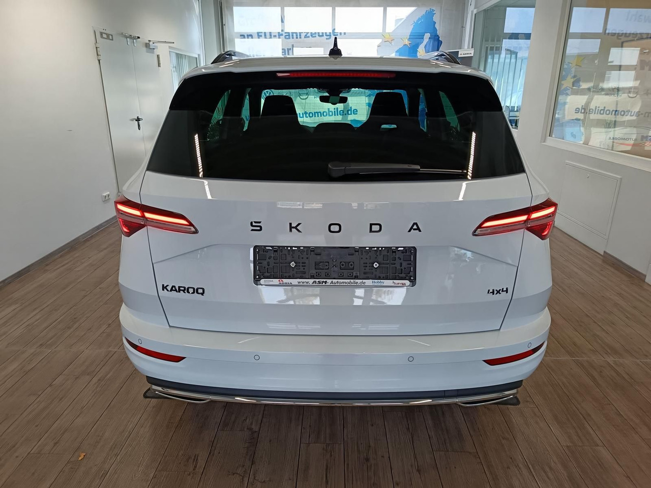 Skoda Karoq Sportline 2,0 TDI DSG 4x4*AHK*PSD*STD.HZG* - Позашляховик: фото 5 Skoda Karoq Sportline 2,0 TDI DSG 4x4*AHK*PSD*STD.HZG* - Позашляховик: фото 5