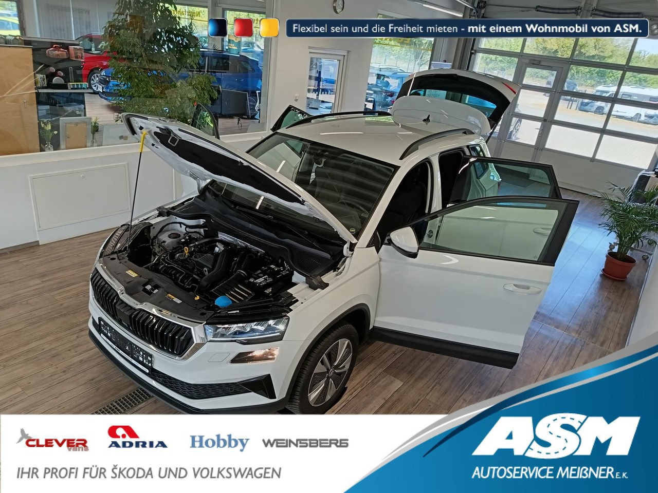 Skoda Karoq Style 1,5TSI DSG*AHK-VORBER*NAVI*LED*R-KAM - Позашляховик: фото 1 Skoda Karoq Style 1,5TSI DSG*AHK-VORBER*NAVI*LED*R-KAM - Позашляховик: фото 1
