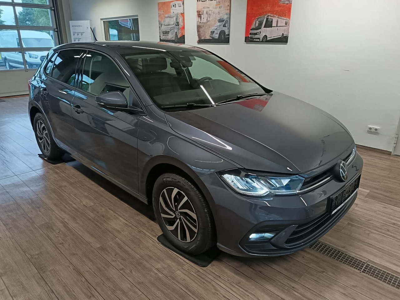 Volkswagen Polo Life 1.0 TSI 70 kW*LED*R-KAM*TEMP*PDC*SHZ* - Легковий автомобіль: фото 3 Volkswagen Polo Life 1.0 TSI 70 kW*LED*R-KAM*TEMP*PDC*SHZ* - Легковий автомобіль: фото 3