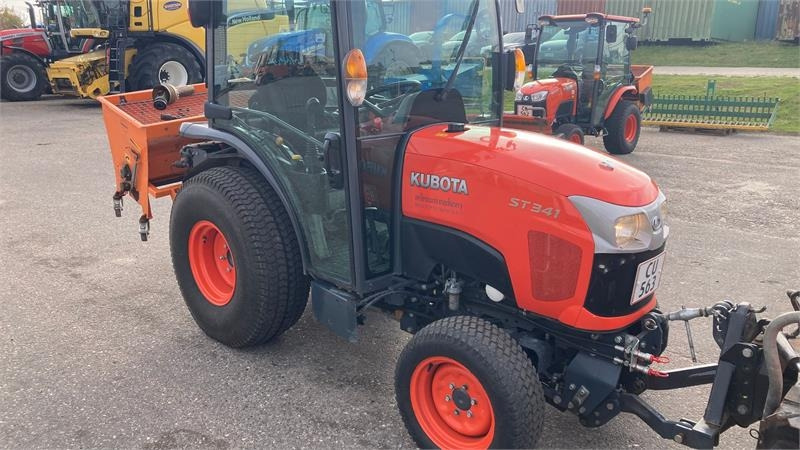 Kubota ST341 inkl. 150 cm kost og udlægger - Комунальний трактор: фото 4 Kubota ST341 inkl. 150 cm kost og udlægger - Комунальний трактор: фото 4