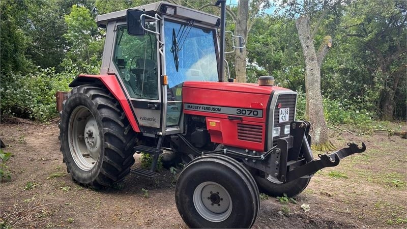 Massey Ferguson 3070 Traktor - Трактор: фото 2 Massey Ferguson 3070 Traktor - Трактор: фото 2