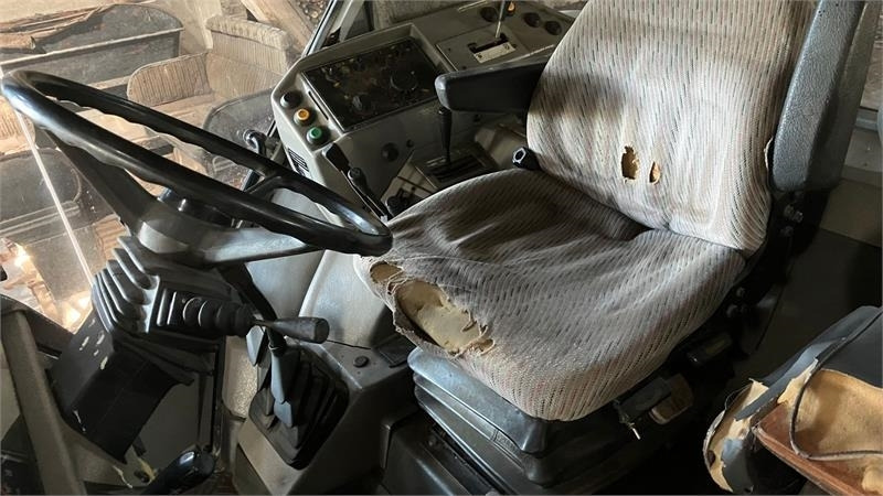 Massey Ferguson 3095 Dynashift - Трактор: фото 4 Massey Ferguson 3095 Dynashift - Трактор: фото 4