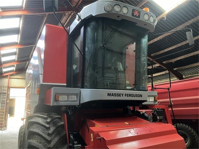 Massey Ferguson 7256 RS med 22 fods Freeflow skærebord - Зернозбиральний комбайн: фото 1 Massey Ferguson 7256 RS med 22 fods Freeflow skærebord - Зернозбиральний комбайн: фото 1