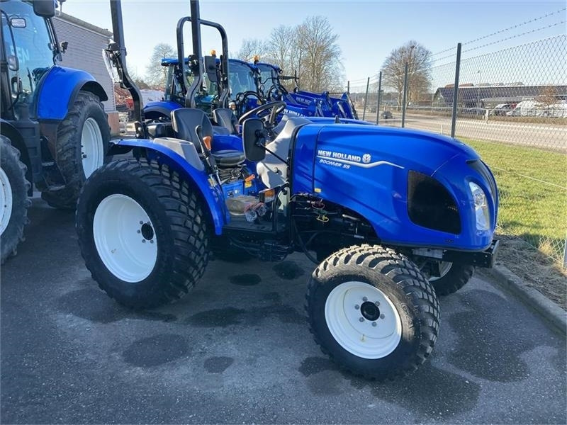 New Holland Boomer 55 Stage V - Rops - Комунальний трактор: фото 1 New Holland Boomer 55 Stage V - Rops - Комунальний трактор: фото 1