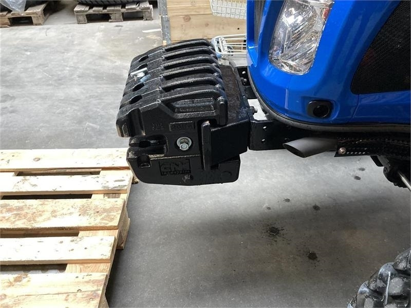 New Holland Boomer til 35-40-50-55 - Противага: фото 2 New Holland Boomer til 35-40-50-55 - Противага: фото 2