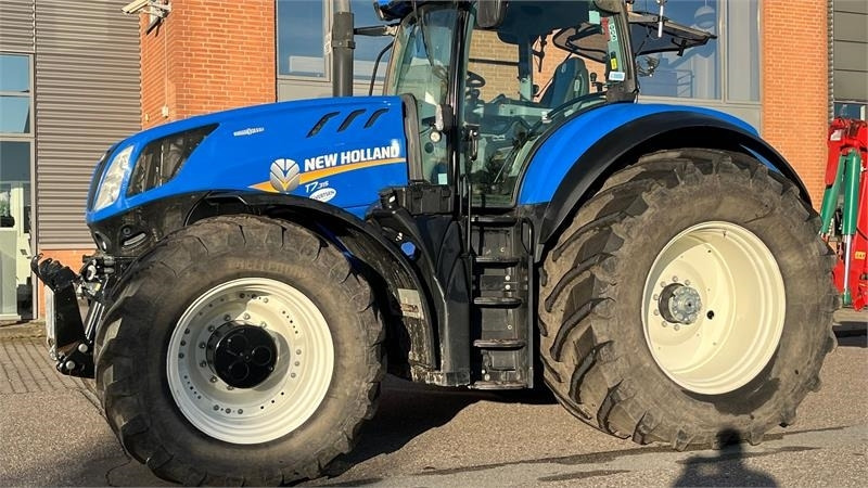 New Holland T7.315 HD AutoComand  - Трактор: фото 1 New Holland T7.315 HD AutoComand  - Трактор: фото 1