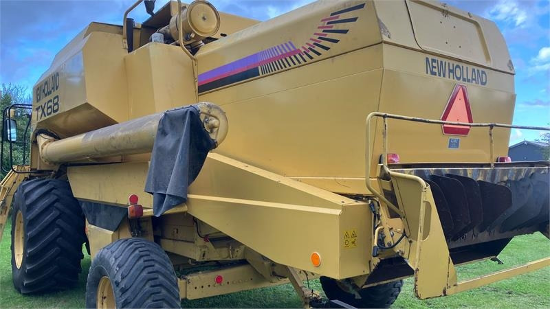 New Holland TX68 FSH - Зернозбиральний комбайн: фото 2 New Holland TX68 FSH - Зернозбиральний комбайн: фото 2