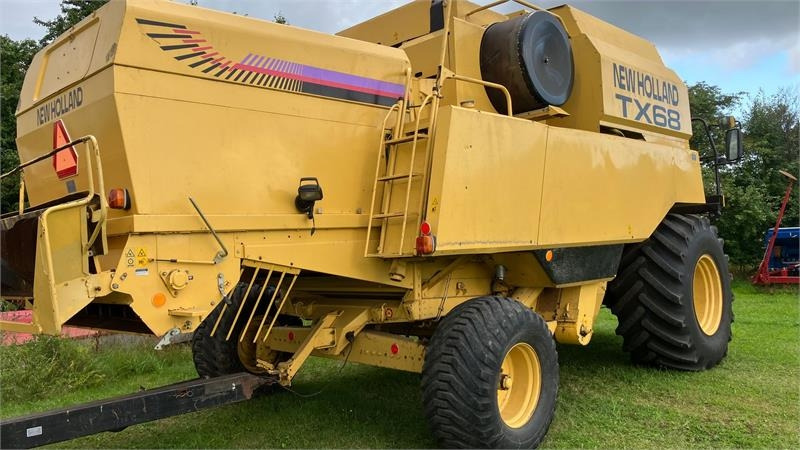 New Holland TX68 FSH - Зернозбиральний комбайн: фото 3 New Holland TX68 FSH - Зернозбиральний комбайн: фото 3