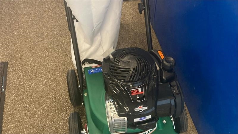 Billy Goat LB 352 EU Skubbemodel - Сільськогосподарська техніка: фото 1 Billy Goat LB 352 EU Skubbemodel - Сільськогосподарська техніка: фото 1