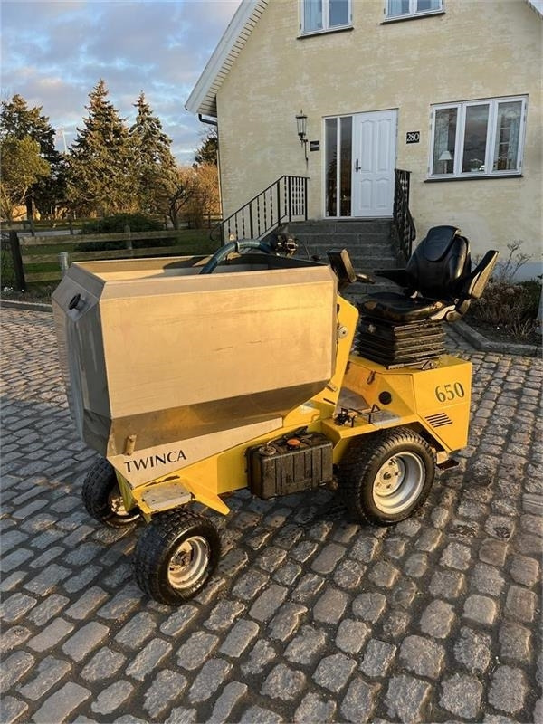 Twinca 650 Fodervogn - Техніка для тваринництва: фото 1 Twinca 650 Fodervogn - Техніка для тваринництва: фото 1