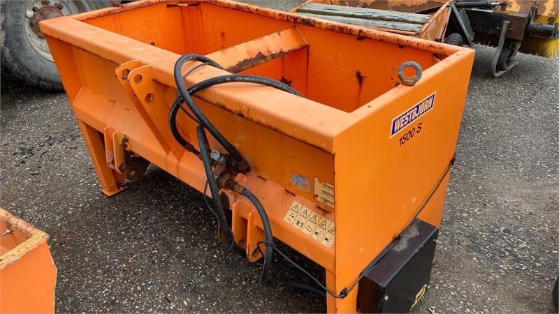 Westbjörn 1500S Hydraulisk - Розкидач піску і cолі в категорії Комунальна/ Спеціальна техніка: фото 1 Westbjörn 1500S Hydraulisk - Розкидач піску і cолі в категорії Комунальна/ Спеціальна техніка: фото 1