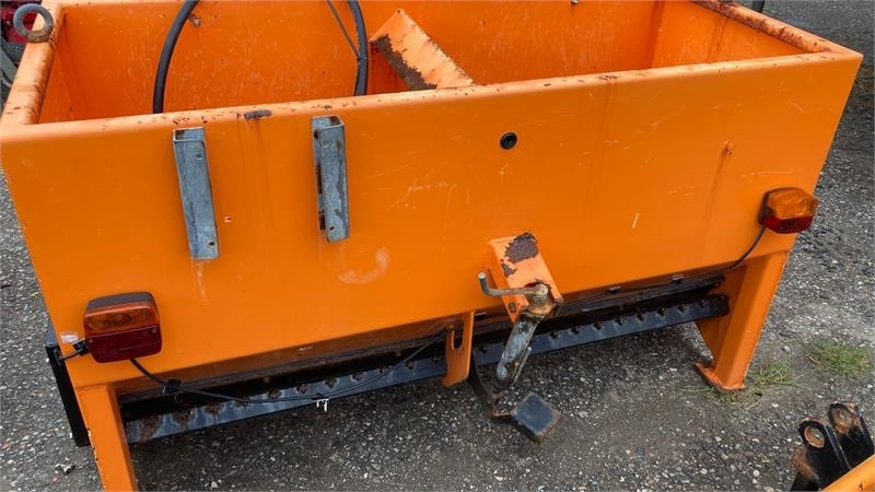 Westbjörn 1500S Hydraulisk - Розкидач піску і cолі в категорії Комунальна/ Спеціальна техніка: фото 2 Westbjörn 1500S Hydraulisk - Розкидач піску і cолі в категорії Комунальна/ Спеціальна техніка: фото 2