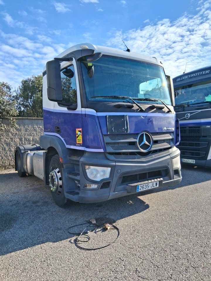 Mercedes 1843LS - Тягач: фото 3 Mercedes 1843LS - Тягач: фото 3