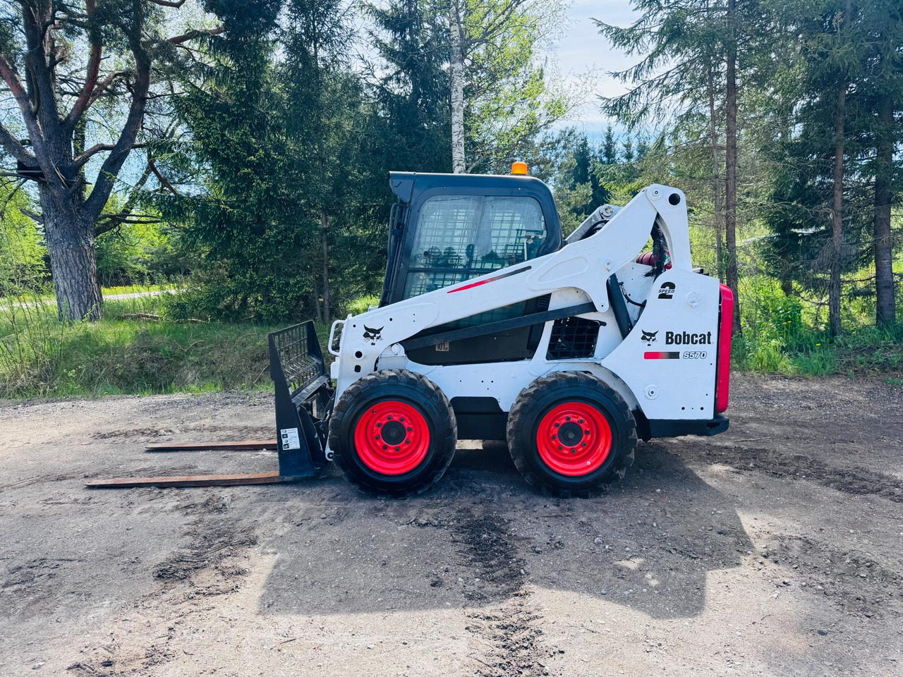 BOBCAT S570 - Міні-навантажувач: фото 2 BOBCAT S570 - Міні-навантажувач: фото 2