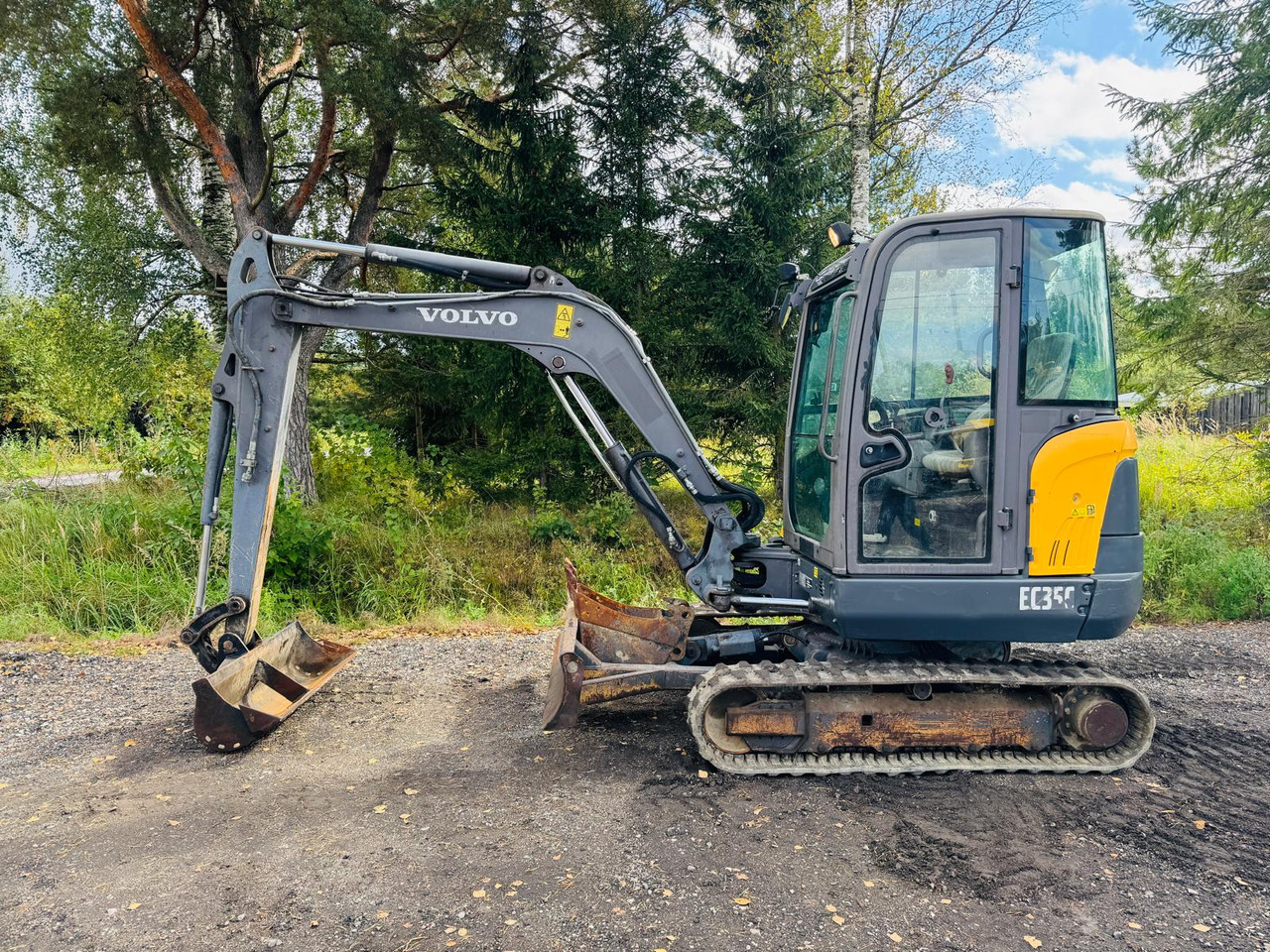 VOLVO EC35C - Міні-екскаватор: фото 2 VOLVO EC35C - Міні-екскаватор: фото 2